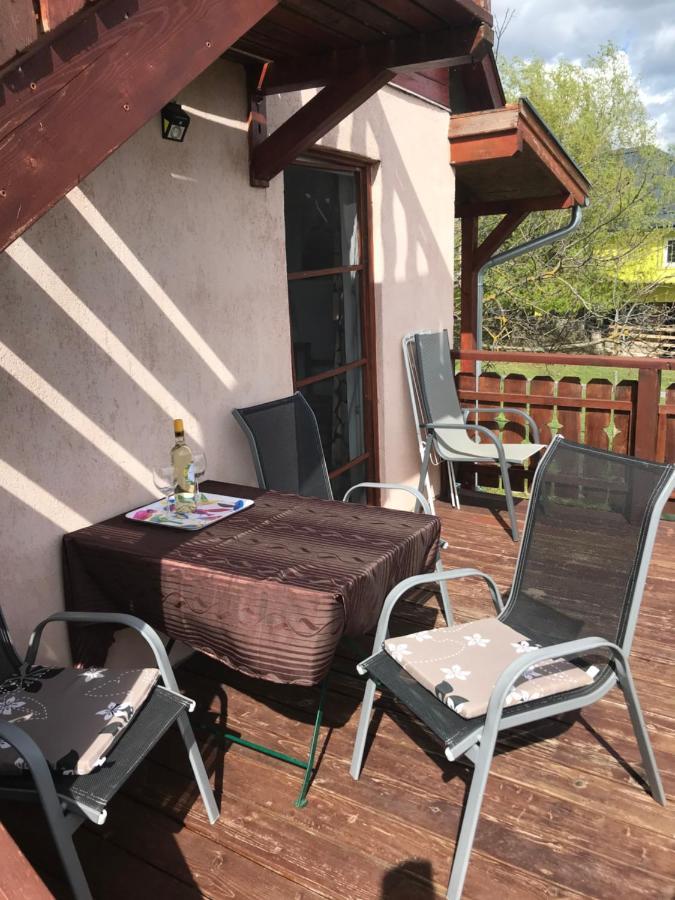 Siposreti Apartmanhaz Szentgyorgyvar Buitenkant foto